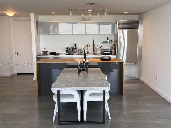 Ten Museum Park Residential, 1040 Biscayne Blvd #3807, Miami, Florida 33132, image 2
