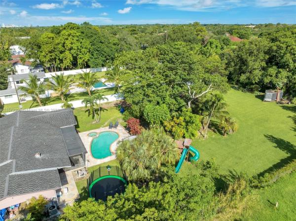 South Miami Heights, 10850 SW 95th St, Kendall, Florida 33176, image 1