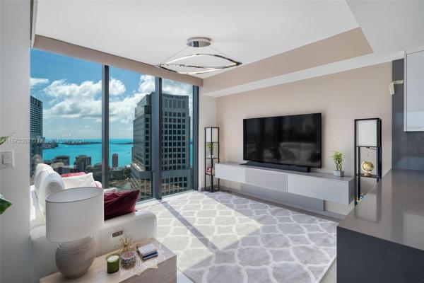 Reach Brickell City Centre, 68 SE 6th St #3711, Miami, Florida 33131, image 2