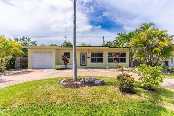 Hallandale Beach No HOA, 716 SW 9th St, Hallandale Beach, Florida 33009, image 2