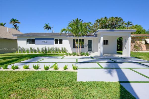 Country Club Homes, 1104 N 13th Ter, Hollywood, Florida 33019, image 1