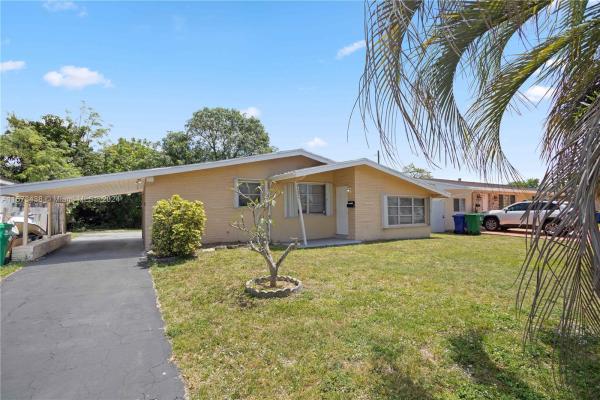 Miramar Tropical, 2707 Tarpon Dr, Miramar, Florida 33023, image 2