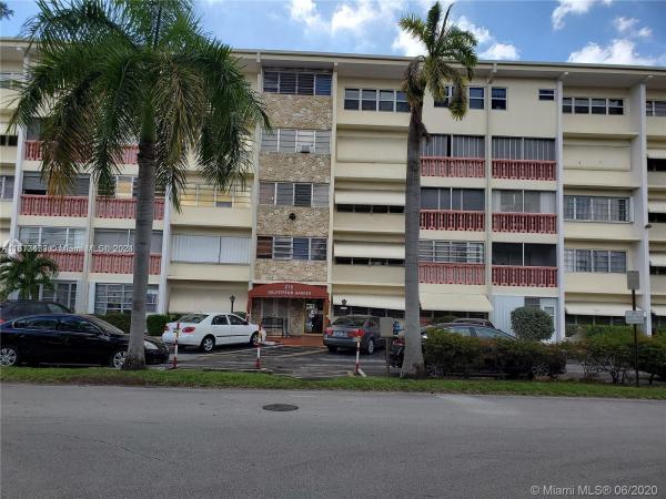 Gulfstream Garden, 215 SE 3rd Ave #208D, Hallandale Beach, Florida 33009, image 1