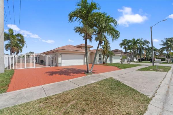 Abel Homes At Cambridge Estates, 27983 SW 135th Ave, Three Lakes, Florida 33032, image 1