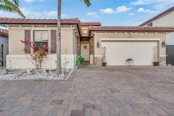 Silver Palms Midtown, Princeton, Florida 33032, image 1