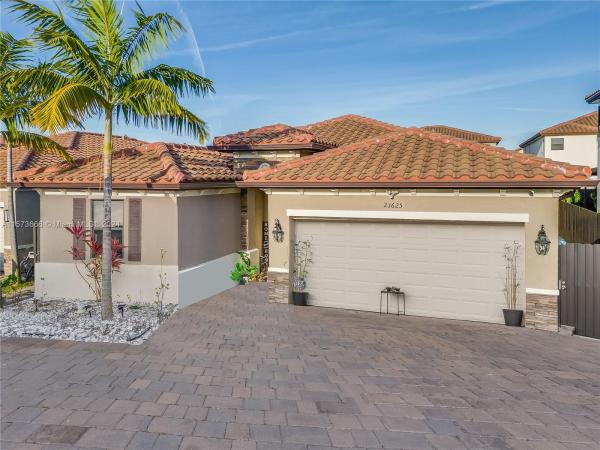 Silver Palms Midtown, Princeton, Florida 33032, image 3