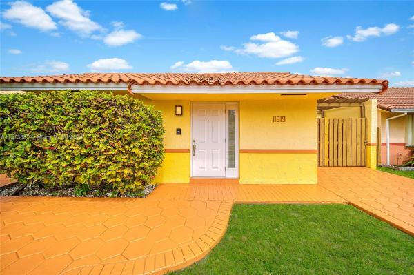 Sunset Mansions, 11319 SW 74th Ter, Kendall, Florida 33173, image 3