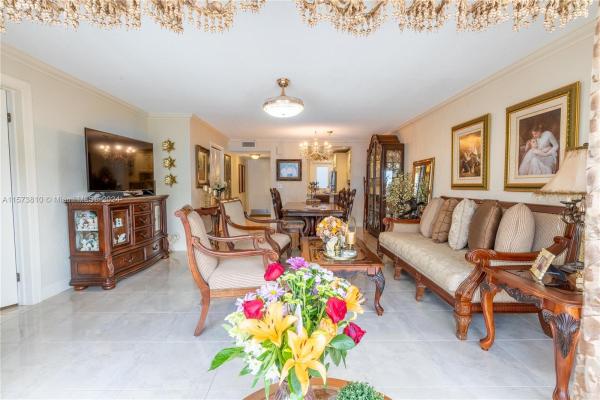 Gulfstream Garden, 329 SE 3rd St #205P, Hallandale Beach, Florida 33009, image 1