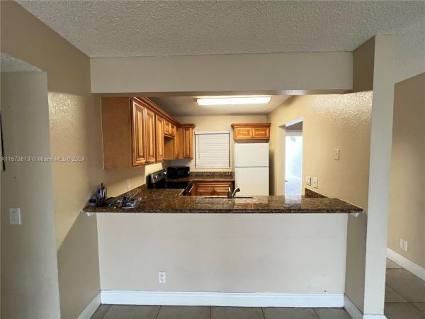 Palm Beach Grande, 1523 Lake Crystal Dr #C, West Palm Beach, Florida 33411, image 1