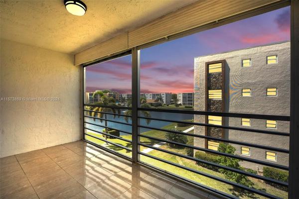 Meadowbrook Lakes, 325 SE 11th Ter #306, Dania Beach, Florida 33004, image 1