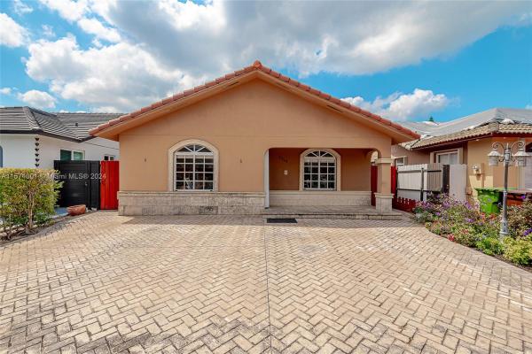 Hialeah No HOA, 3548 W 73rd Ter, Hialeah, Florida 33018, image 1