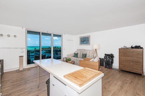 Roney Palace, 2301 Collins Ave #541, Miami Beach, Florida 33139, image 1