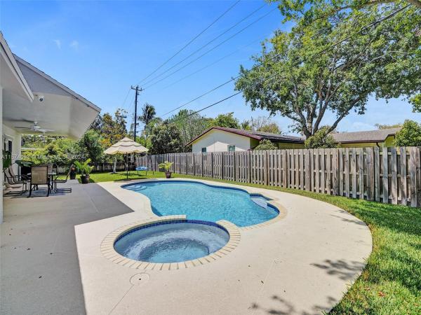 Whispering Pines Estates, 18720 SW 89th Rd, Cutler Bay, Florida 33157, image 3