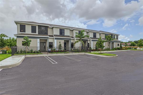 425 NE 1st Dr, Florida City, Florida 33034, image 2
