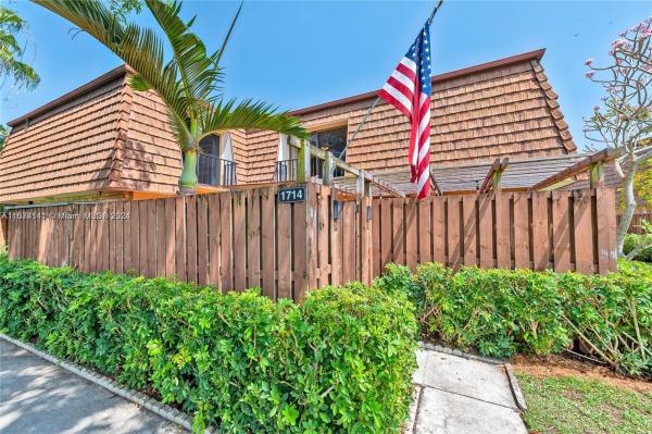 Sherwood Lakes, 1714 17th Ln, Greenacres, Florida 33463, image 2