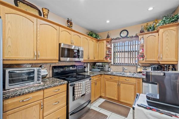 Pine Tree Park, 2921 NW 162nd St, Miami Gardens, Florida 33054, image 2