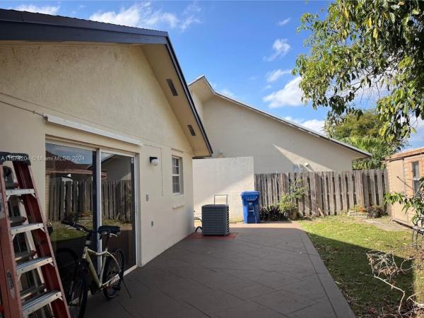 Kendale Best, 10213 SW 143rd Ave, The Hammocks, Florida 33186, image 3