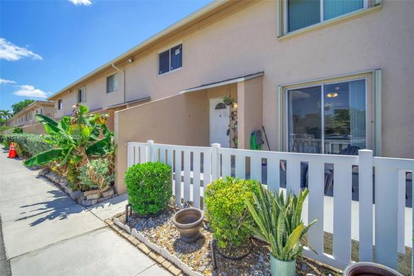 Townhomes Of Oriole, 1705 NW 80th Ave #E, Margate, Florida 33063, image 1