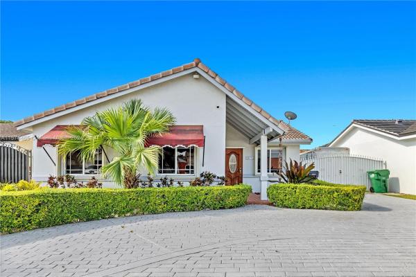 13742 SW 14th St, Unincorporated Dade County, Florida 33184, image 2