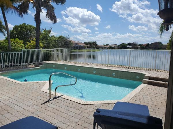 Laguna Isles, 6145 SW 192nd Ave, Pembroke Pines, Florida 33332, image 1
