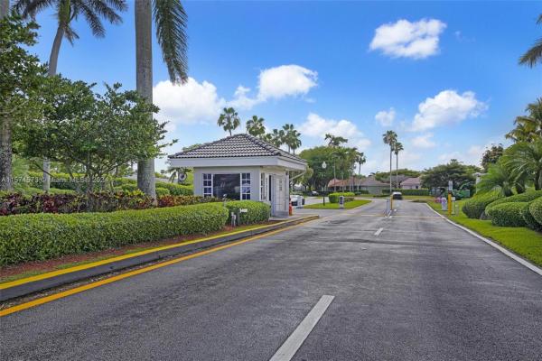 North Gate, 2480 SE 7th Pl, Homestead, Florida 33033, image 3