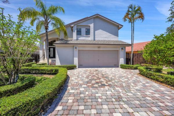 Patio Homes At Lakes Of The Meadow, 14829 SW 42nd Ln, Kendall West, Florida 33185, image 1