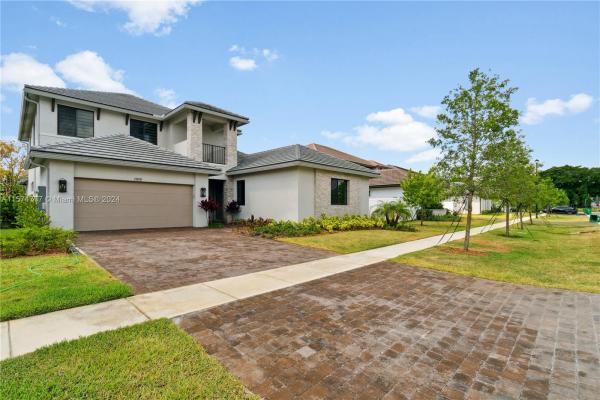 Kingfisher Estates, 13070 Addilyn Ct, Davie, Florida 33325, image 3