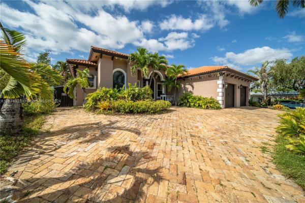 Keystone Point, 2110 NE 124th St, North Miami, Florida 33181, image 3