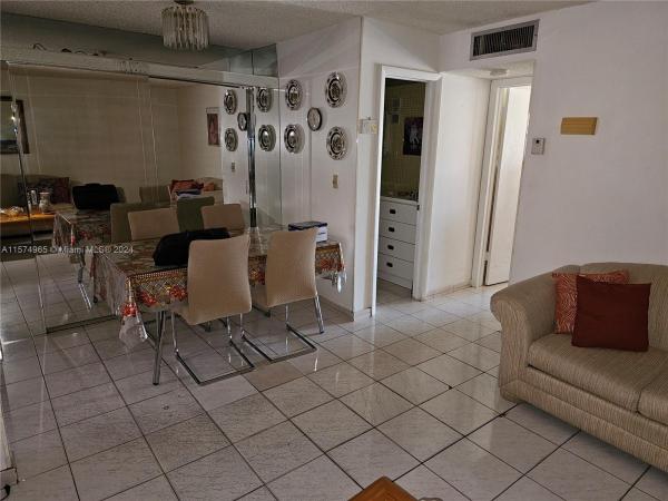 Westland Courts, 1855 W 60th St #204, Hialeah, Florida 33012, image 1