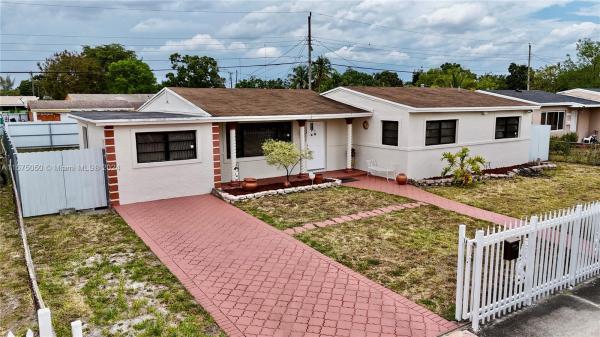 Scott Lake Manor, 1311 NW 178th Ter, Miami Gardens, Florida 33169, image 1