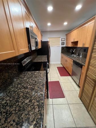 Galloway Gardens, Westchester, Florida 33174, image 3