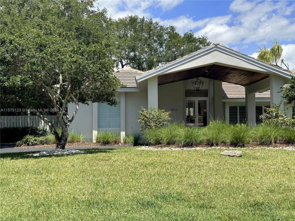 Live Oak Estates, 8513 SW 169th Ter, Palmetto Bay, Florida 33157, image 1