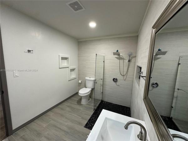 Glenwood Heights, 2415 NW 52nd St, Brownsville, Florida 33142, image 3
