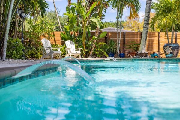 Dunnings Miami Shores, 77 NW 106th St, Miami Shores, Florida 33150, image 1