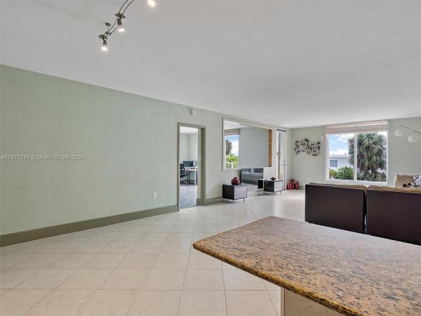Island Pointe, 10350 W Bay Harbor Dr #2D, Bay Harbor Islands, Florida 33154, image 2