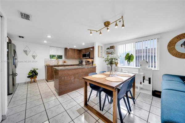 Chateaubleau Villas, 651 NW 82nd Ave #124, Fountainebleau, Florida 33126, image 2