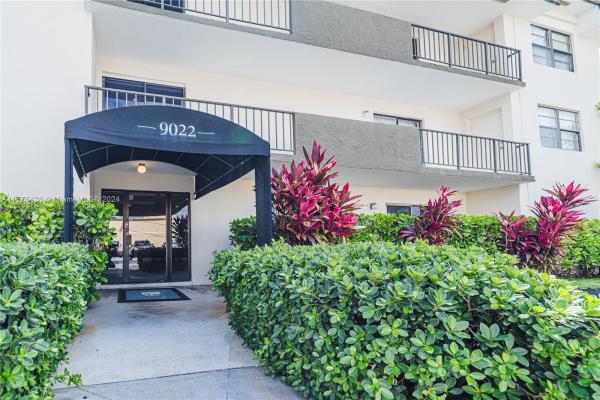 Miami Shores Residential, 9022 NE 8th Ave #3S, Miami Shores, Florida 33138, image 2