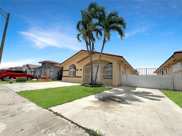 Ponderosa, 7560 W 33rd Ln, Hialeah, Florida 33018, image 1