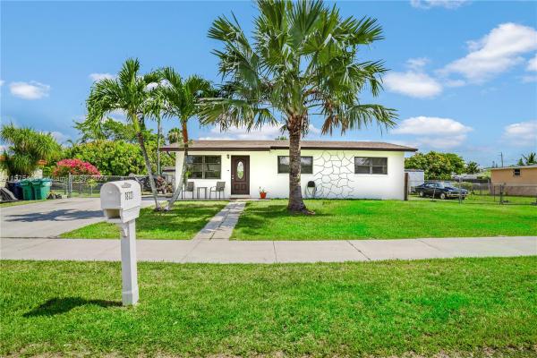 18721 SW 308th St, Unincorporated Dade County, Florida 33030, image 2