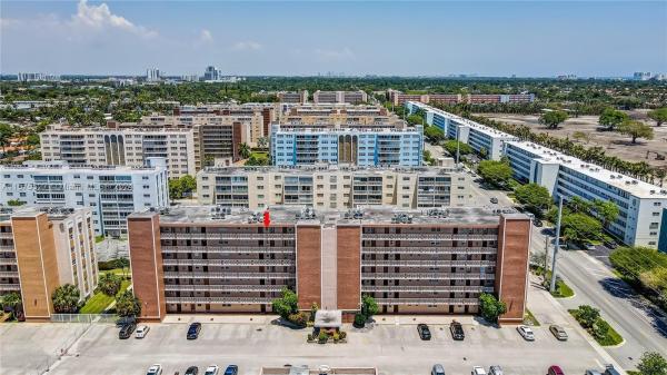 Meadowbrook Towers, 301 NE 14th Ave #703, Hallandale Beach, Florida 33009, image 1