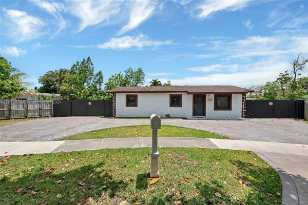 21st Century Homes, 15550 SW 305, Leisure City, Florida 33033, image 3