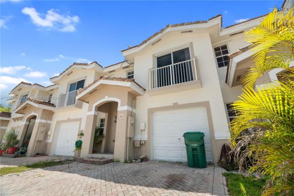 Cedars Woods Homes, 13978 SW 260th St #103, Naranja, Florida 33032, image 2