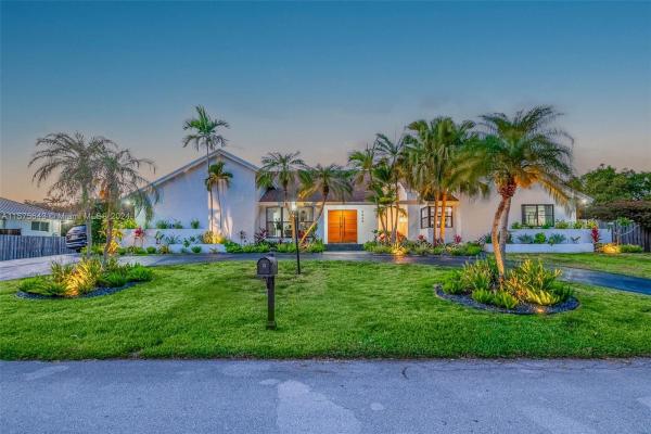 Briarwood Estates, 7925 SW 173rd Ter, Palmetto Bay, Florida 33157, image 1
