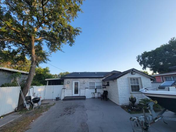 Seminole Lawn, 3310 NW 50th St, Brownsville, Florida 33142, image 1