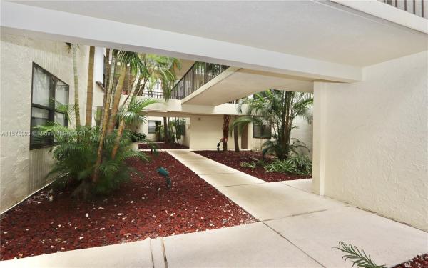 Villa Dorada, 20441 NE 30th Ave #112-9, Aventura, Florida 33180, image 3