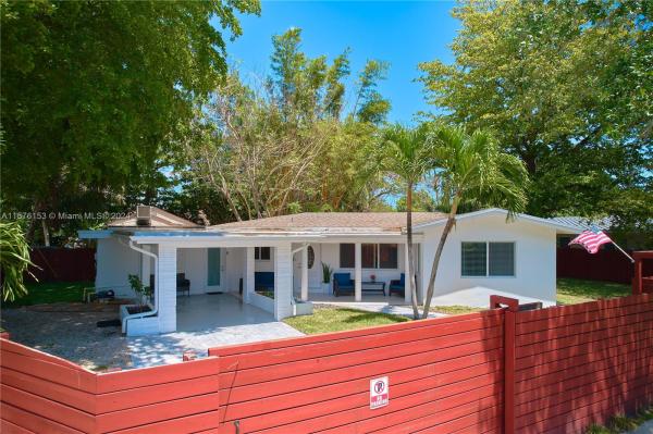 Lauderdale Gardens, 529 NE 14th Pl, Fort Lauderdale, Florida 33304, image 1