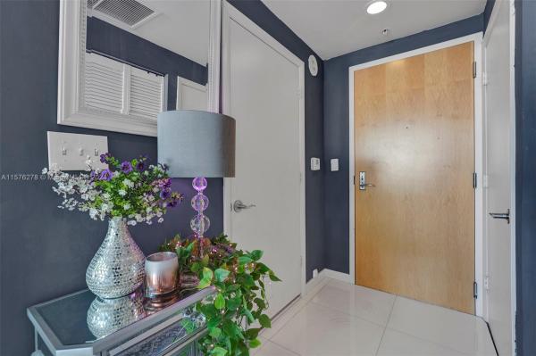 Vizcayne North, 244 Biscayne Blvd #646, Miami, Florida 33132, image 1