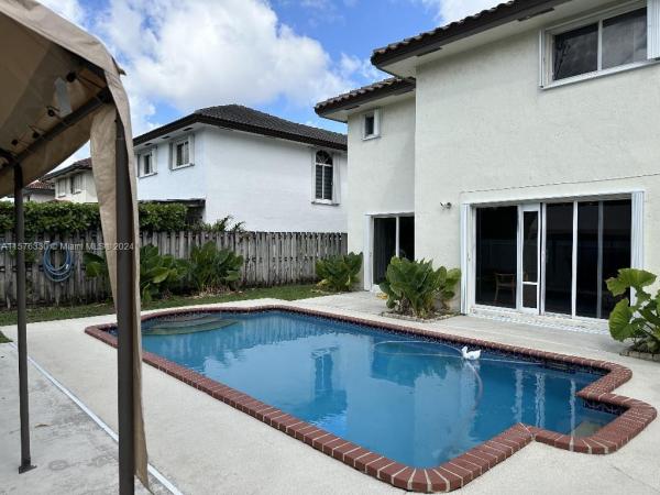 Laguna Ponds, 16691 SW 140th Ave, Richmond West, Florida 33177, image 3