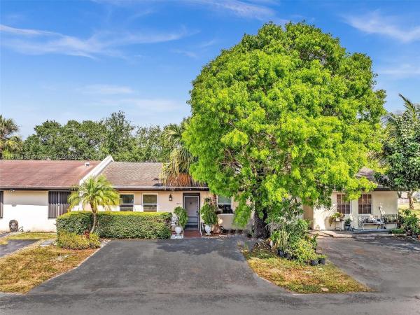 Bent Tree, 13811 SW 54th St #13811, Kendale Lakes, Florida 33175, image 1