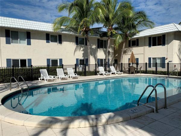 Monterey Gardens Of Pinecrest, 8607 SW 68th Ct #25, Pinecrest, Florida 33156, image 1